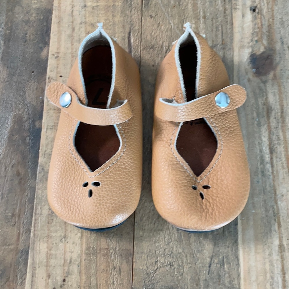 Dutchess & Fox maryjanes